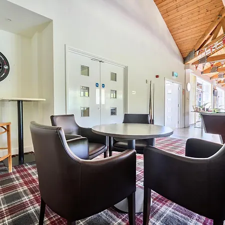 Jubilee First-floor Single Bedroom